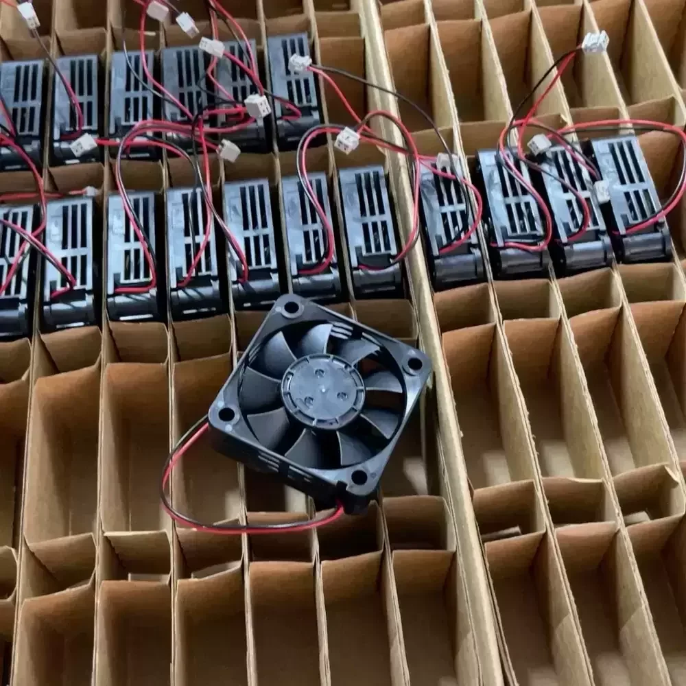 05015SS-24P-YA-D2 NMB-MAT 24VDC 50x50x15mm 2-Wire Axial Fan 05015SS-24P-YA-D2 NMB-MAT 24VDC 50x50x15mm 2-Wire Axial Fan