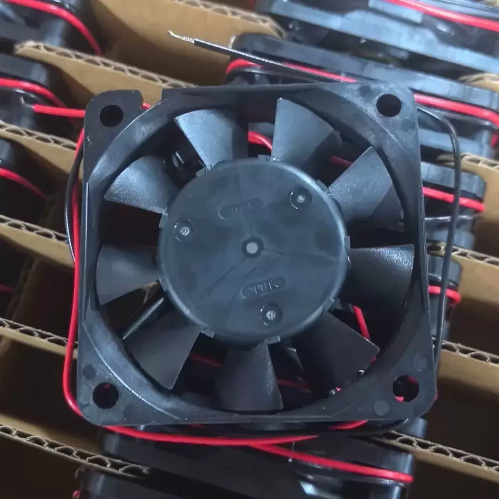 06015KA-24L-AA-00 NMB 24VDC 60x60x15mm Low Noise Axial Fan 06015KA-24L-AA-00 NMB 24VDC 60x60x15mm Low Noise Axial Fan