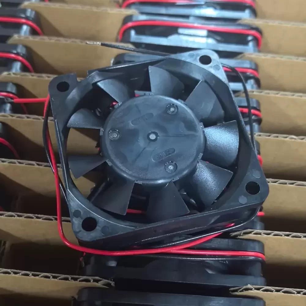 06015KA-24L-AA-00 NMB 24VDC 60x60x15mm Low Noise Axial Fan 06015KA-24L-AA-00 NMB 24VDC 60x60x15mm Low Noise Axial Fan