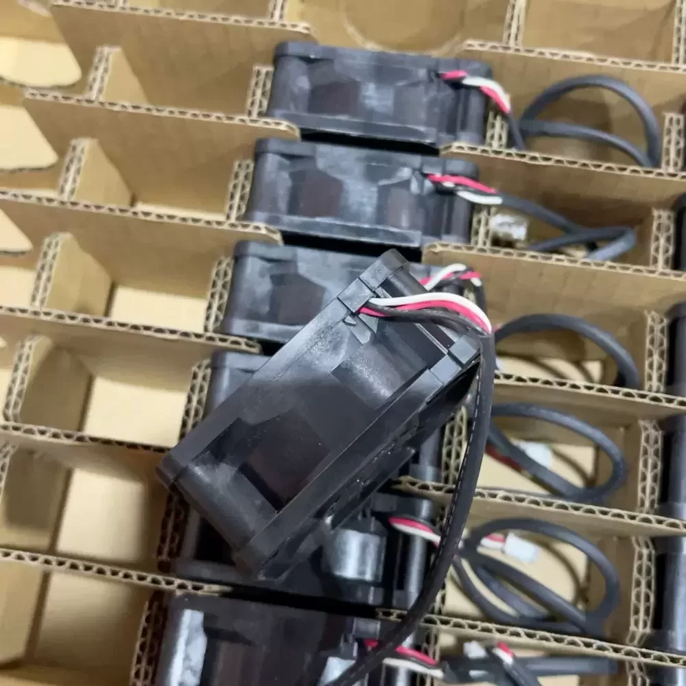 06025SA-12K-BT-DY NMB 12VDC 60x60x25mm Silent Axial Fan 06025SA-12K-BT-DY NMB 12VDC 60x60x25mm Silent Axial Fan