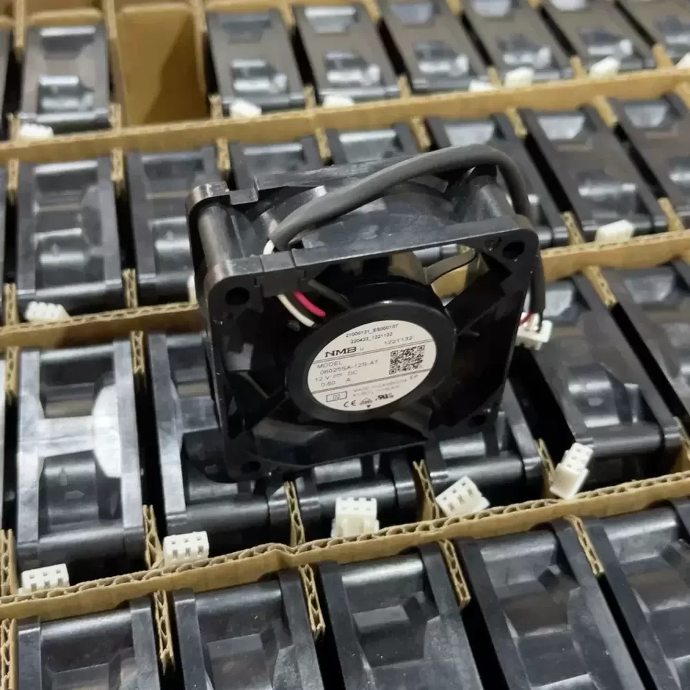 06025SA-12S-AT-02 NMB 12VDC 60x60x25mm 3-Wire Axial Fan 06025SA-12S-AT-02 NMB 12VDC 60x60x25mm 3-Wire Axial Fan