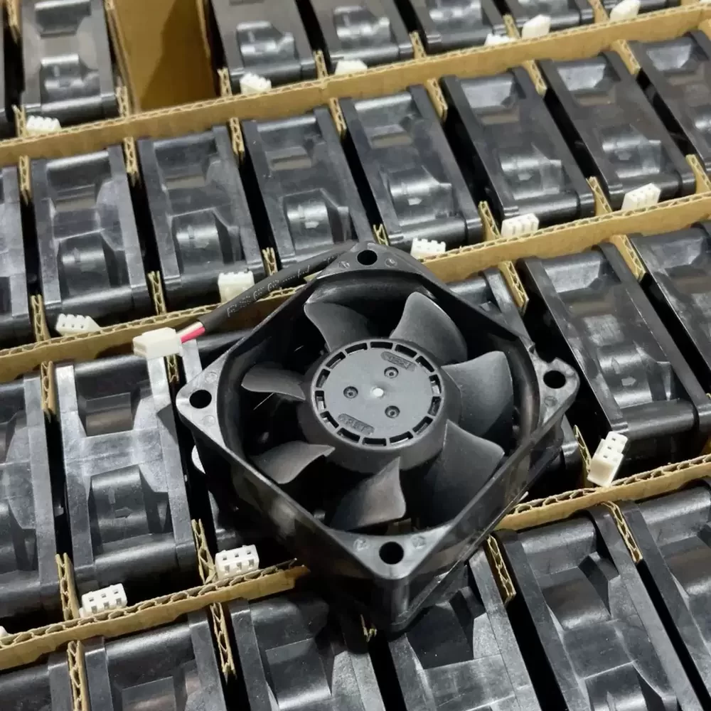 06025SA-12S-AT-02 NMB 12VDC 60x60x25mm 3-Wire Axial Fan 06025SA-12S-AT-02 NMB 12VDC 60x60x25mm 3-Wire Axial Fan