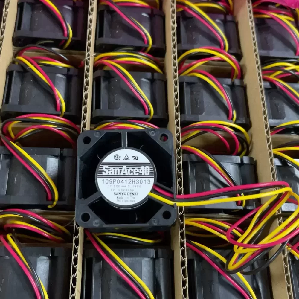 109P0412H3013 Sanyo Denki 12VDC 40x40x28mm Axial Fan