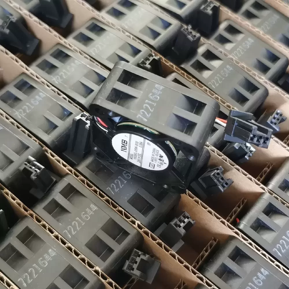 1608KL-05W-B39-L00 NMB-MAT 24VDC 40x40x20mm Axial Fan 1608KL-05W-B39-L00 NMB-MAT 24VDC 40x40x20mm Axial Fan
