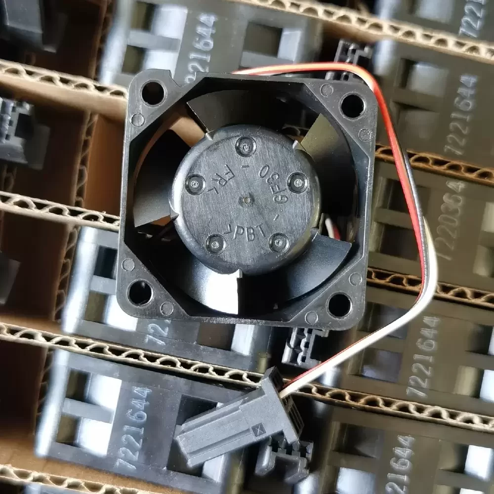 1608KL-05W-B39-L00 NMB-MAT 24VDC 40x40x20mm Axial Fan 1608KL-05W-B39-L00 NMB-MAT 24VDC 40x40x20mm Axial Fan