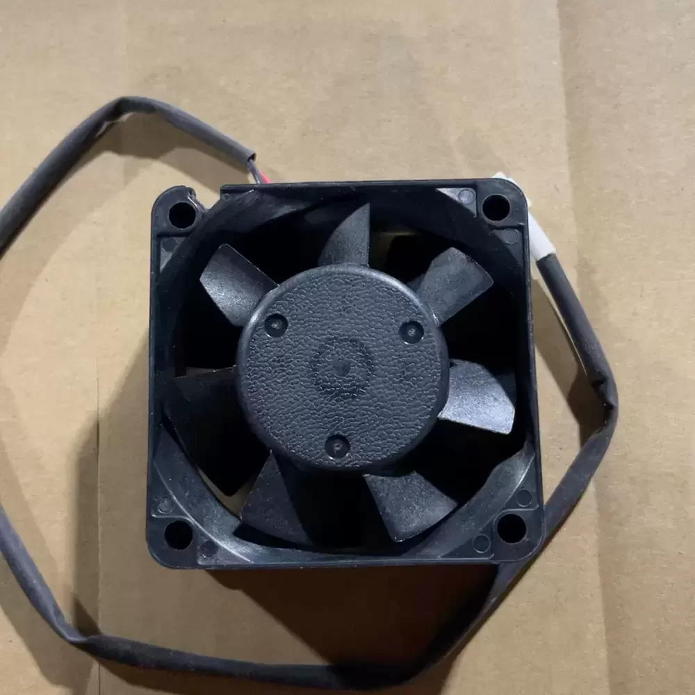 2410ML-05W-B50-B00 NMB 24VDC 60x60x25mm 3-Wire Axial Fan 2410ML-05W-B50-B00 NMB 24VDC 60x60x25mm 3-Wire Axial Fan