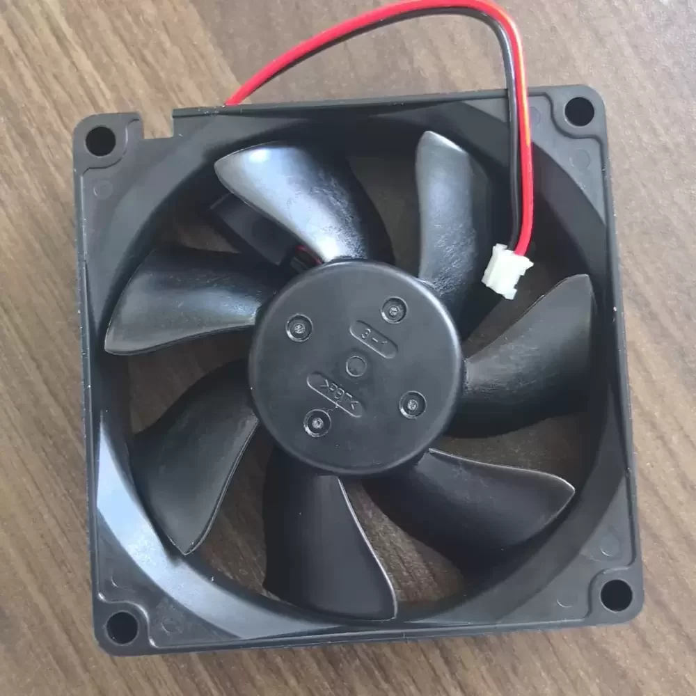 3110RL-05W-B50-C02 NMB 24VDC 80x80x25mm Cooling Axial Fan 3110RL-05W-B50-C02 NMB 24VDC 80x80x25mm Cooling Axial Fan