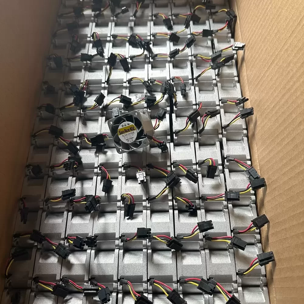 9L0412H308 Sanyo Denki 12VDC 40x40x28mm Aluminum Axial Fan 9L0412H308 Sanyo Denki 12VDC 40x40x28mm Aluminum Axial Fan