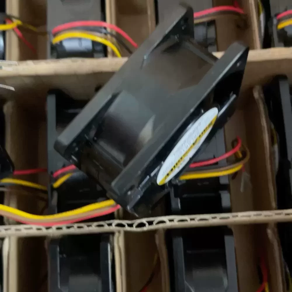 9WL0612P4S009 Sanyo 12VDC 60x60x25mm IP68 Axial Fan 9WL0612P4S009 Sanyo 12VDC 60x60x25mm IP68 Axial Fan