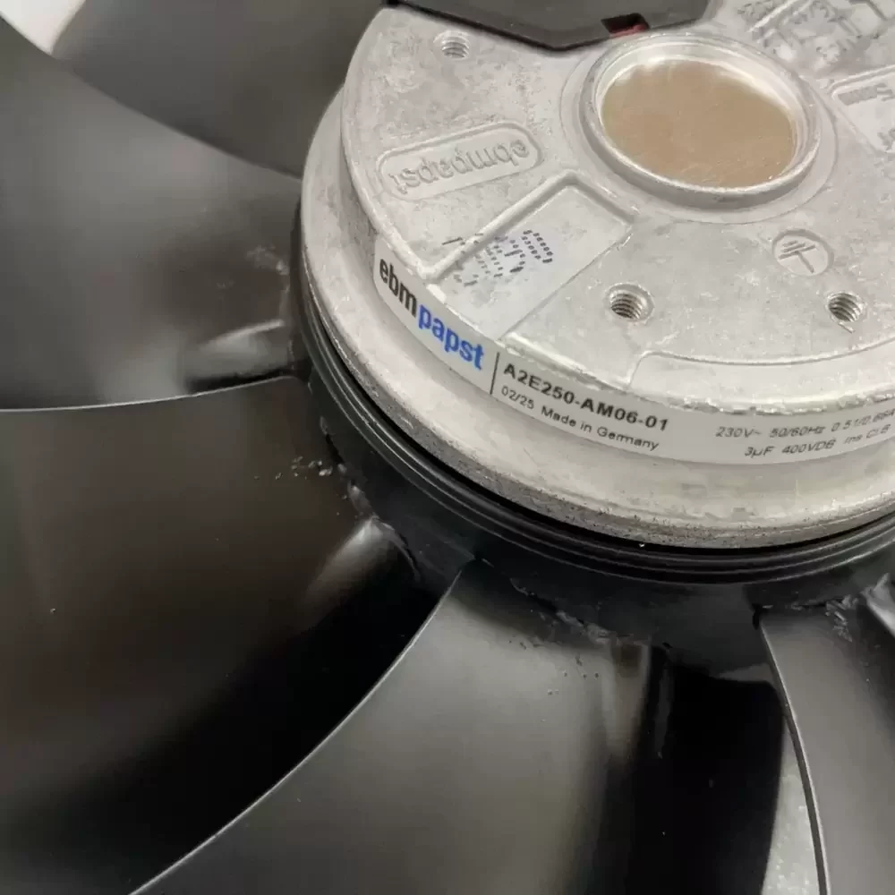 A2E250-AM06-01 ebmpapst 230VAC 135W 250mm Axial Fan A2E250-AM06-01 ebmpapst 230VAC 135W 250mm Axial Fan