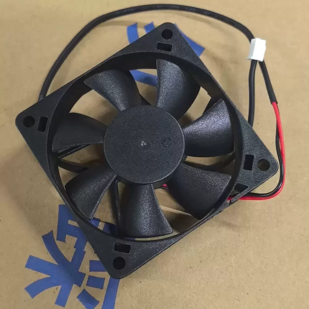 AD0712MB-D70 ADDA 12VDC 70x70x15mm 2-Wire Axial Fan AD0712MB-D70 ADDA 12VDC 70x70x15mm 2-Wire Axial Fan