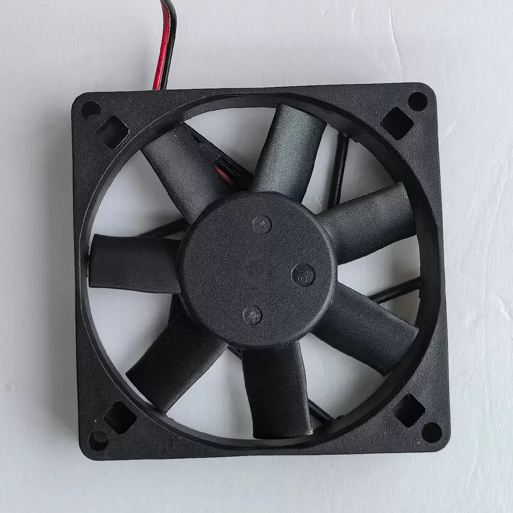 AD0824HX-D71 ADDA 24VDC 80x80x15mm Hypro Axial Fan AD0824HX-D71 ADDA 24VDC 80x80x15mm Hypro Axial Fan