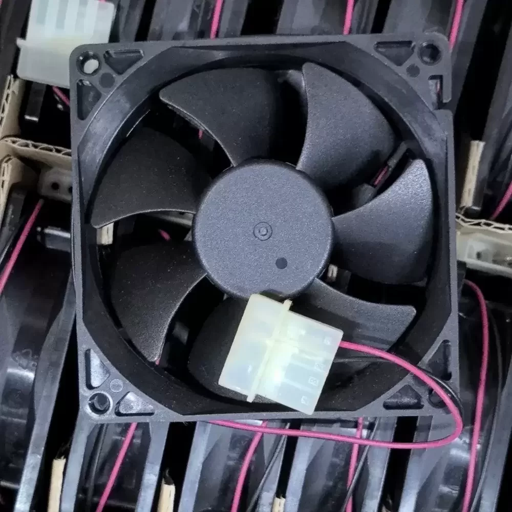 AD0912HB-A70GL ADDA 12VDC 92x92x25mm Brushless Axial Fan AD0912HB-A70GL ADDA 12VDC 92x92x25mm Brushless Axial Fan