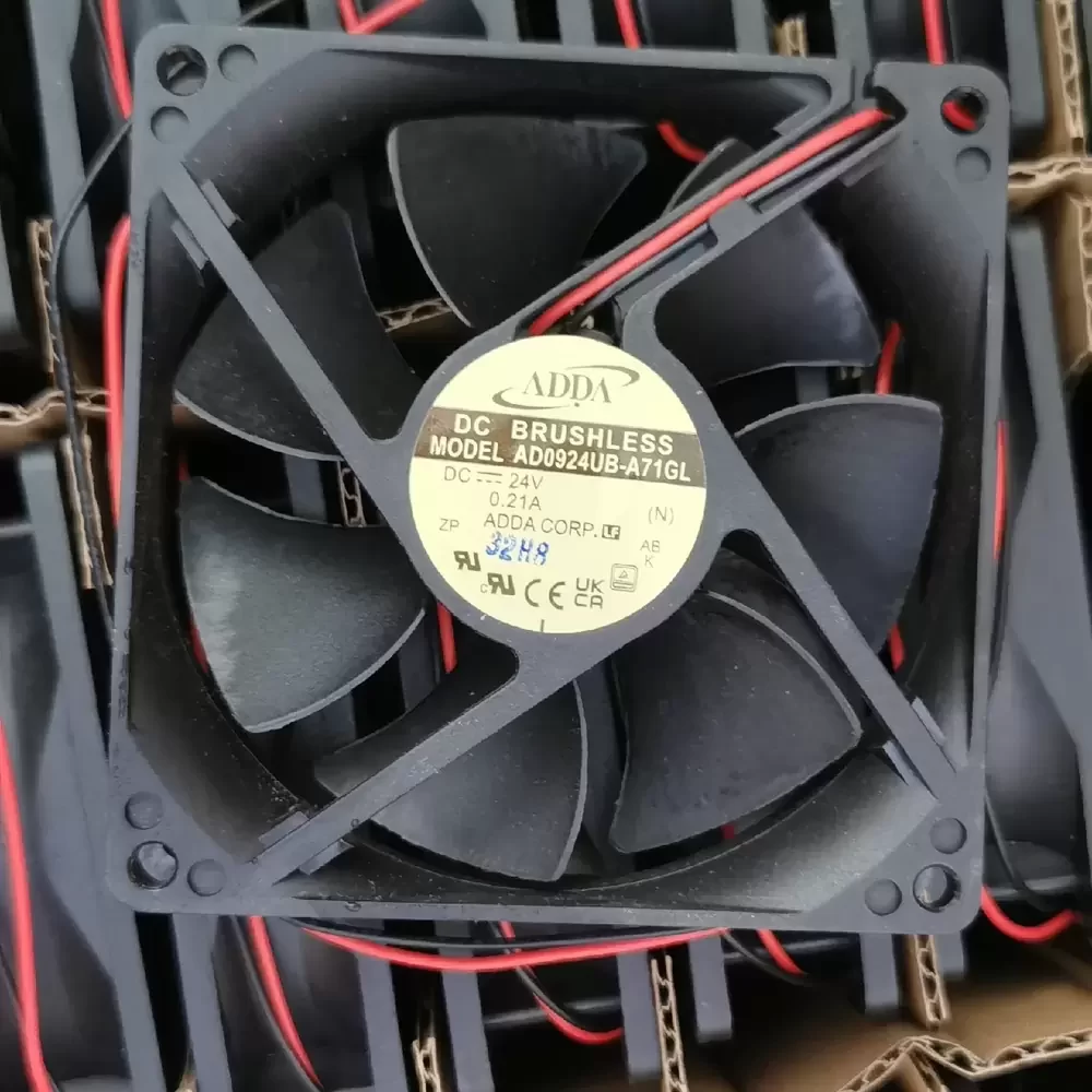 AD0924UB-A71GL ADDA 24VDC 92x92x25mm 2-Wire Axial Fan