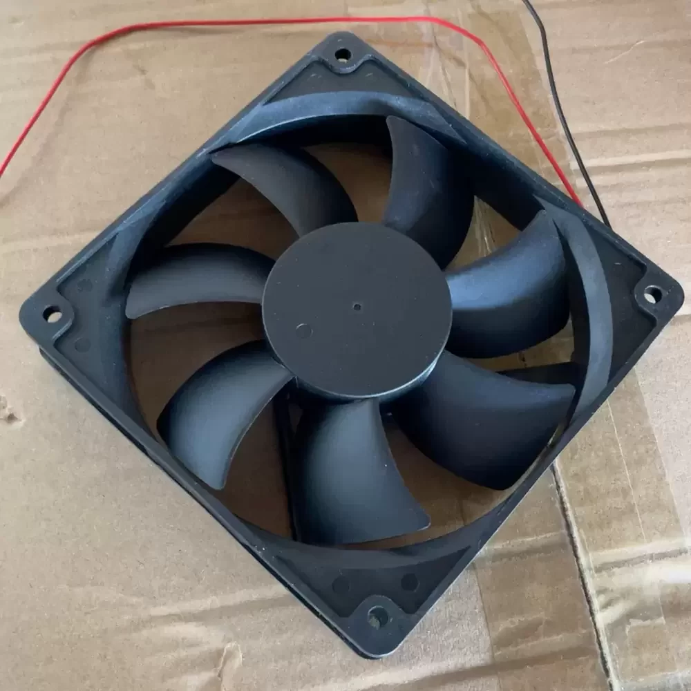 AD1224UB-A71GL ADDA 24VDC 120x120x25mm 0.25A Axial Fan AD1224UB-A71GL ADDA 24VDC 120x120x25mm 0.25A Axial Fan