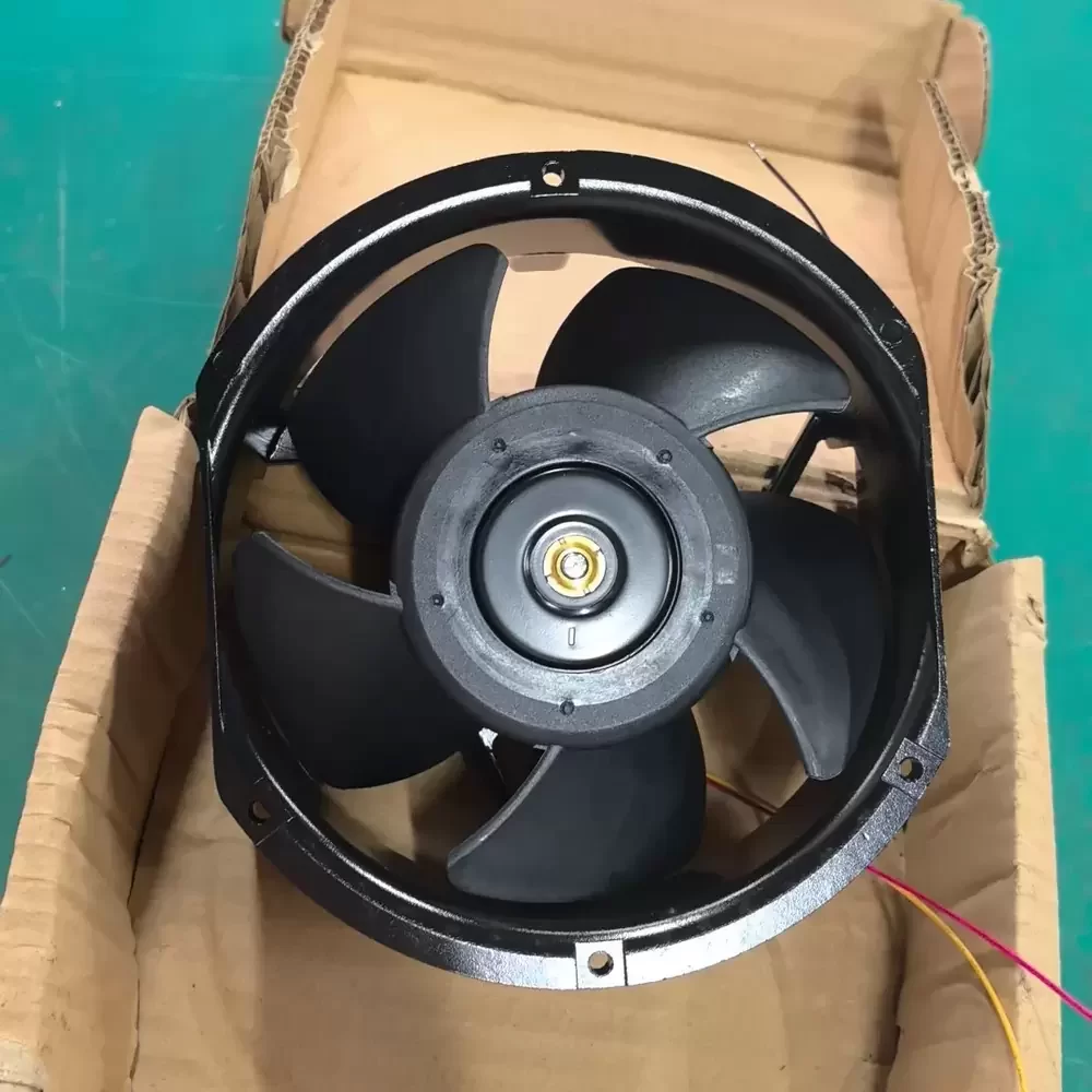 AD17224DB5152M0 ADDA 24VDC 172x51mm 3-Wire Axial Fan AD17224DB5152M0 ADDA 24VDC 172x51mm 3-Wire Axial Fan