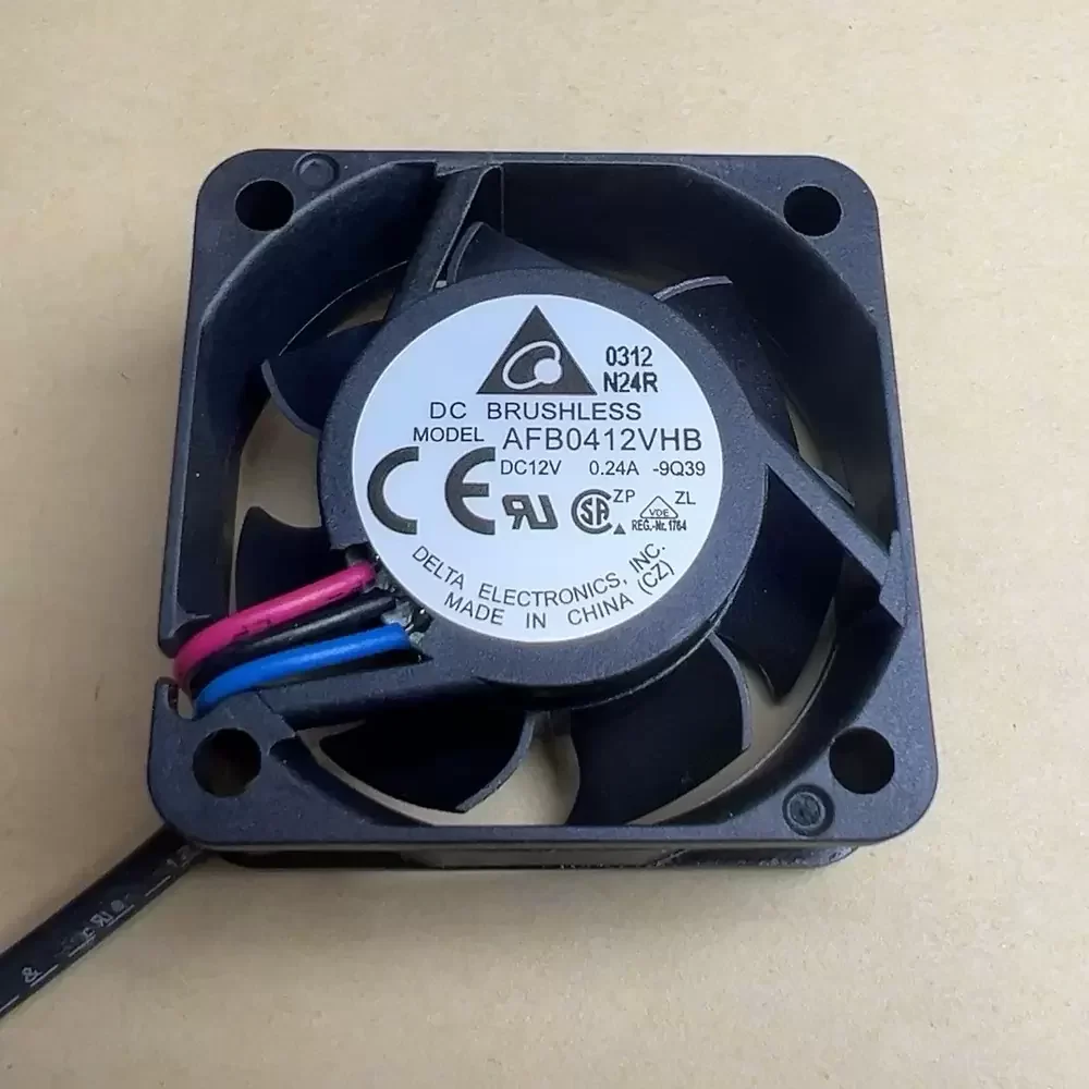 AFB0412VHB-9Q39 Delta 12VDC 40x40x15mm 3-Wire Axial Fan