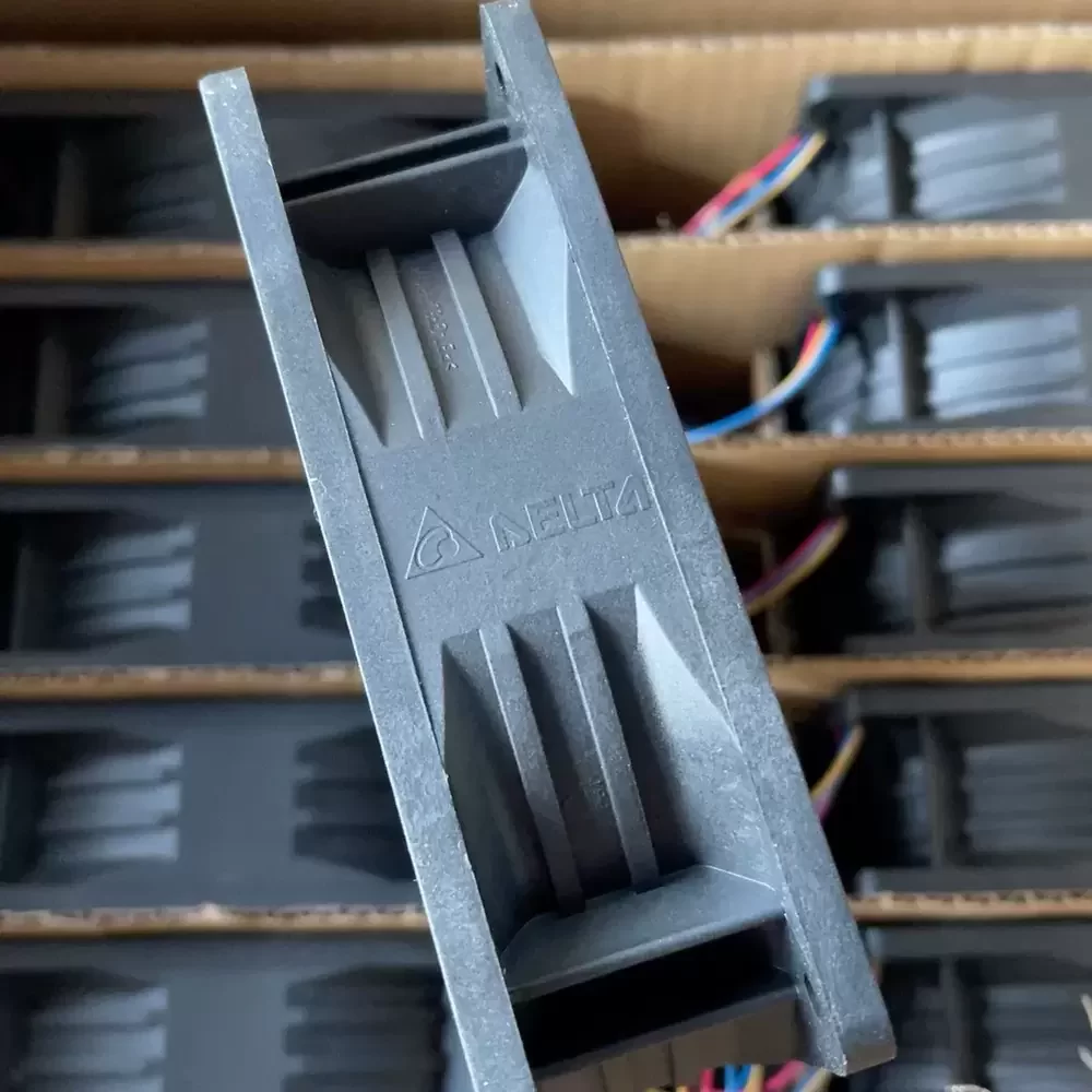 AFB1224EHE-V5X Delta 24VDC 120x120x38mm PWM Axial Fan AFB1224EHE-V5X Delta 24VDC 120x120x38mm PWM Axial Fan