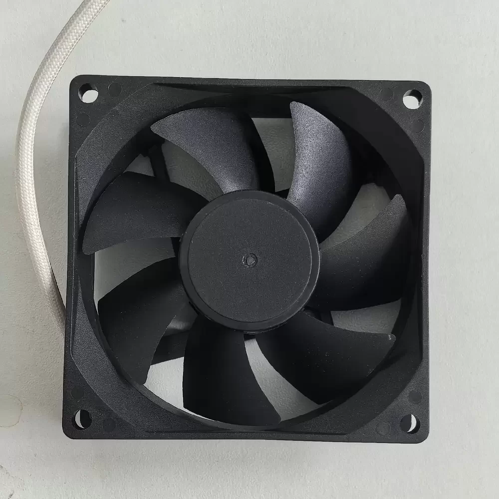 AGE08025S12J CROWN 12VDC 80x80x25mm Silent Axial Fan AGE08025S12J CROWN 12VDC 80x80x25mm Silent Axial Fan