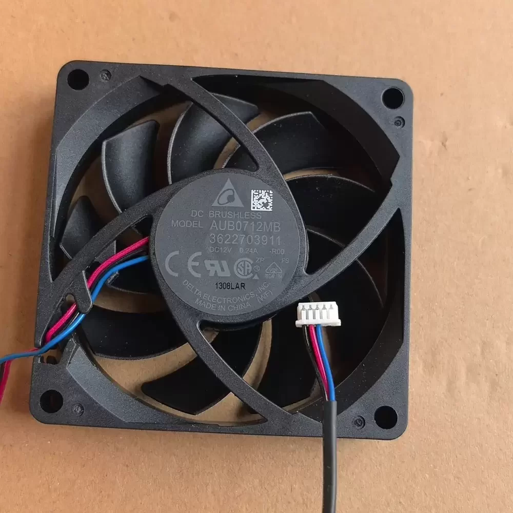 AUB0712MB-R00 Delta 12VDC 70x70x15mm 3-Wire Axial Fan