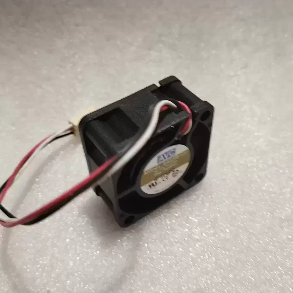 B4020B12H AVC 12VDC 40x40x20mm Axial Fan B4020B12H AVC 12VDC 40x40x20mm Axial Fan