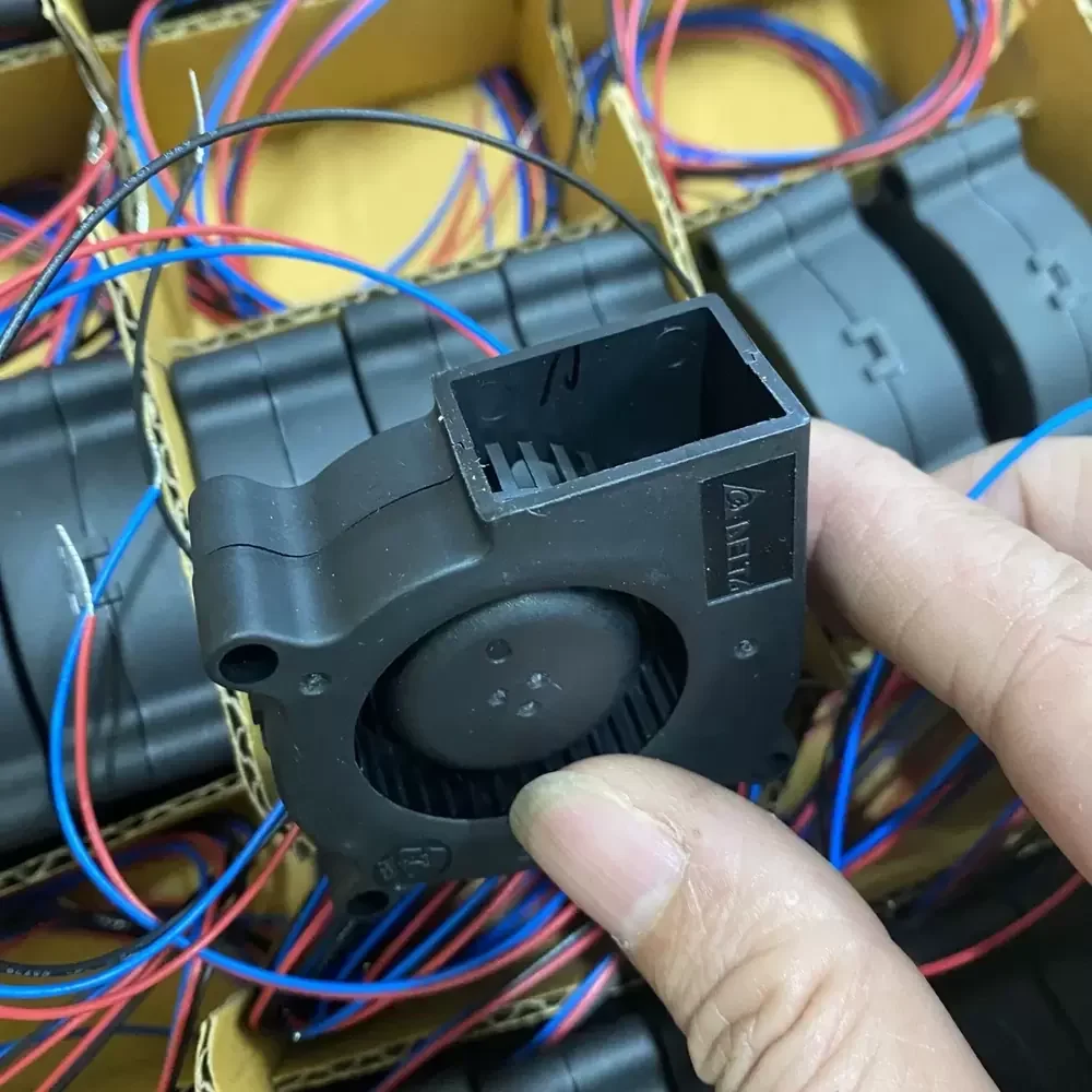 BFB0512VHD-F00 Delta 12VDC 0.28A 50x50x20mm Blower Fan BFB0512VHD-F00 Delta 12VDC 0.28A 50x50x20mm Blower Fan