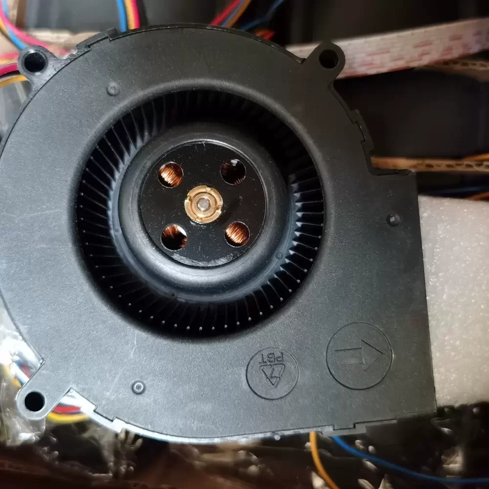 BFB1012UH-FFB Delta 12VDC 97x97x33mm 8.00A PWM Blower BFB1012UH-FFB Delta 12VDC 97x97x33mm 8.00A PWM Blower