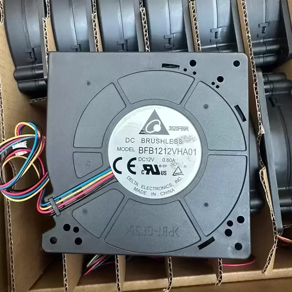 BFB1212VHA01 Delta 12VDC 120x120x32mm 4-Wire Blower
