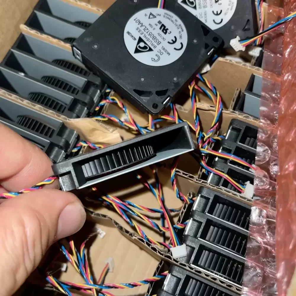 BSB0512LAA01 Delta 12VDC 50x50x10mm Dual Ball Blower BSB0512LAA01 Delta 12VDC 50x50x10mm Dual Ball Blower