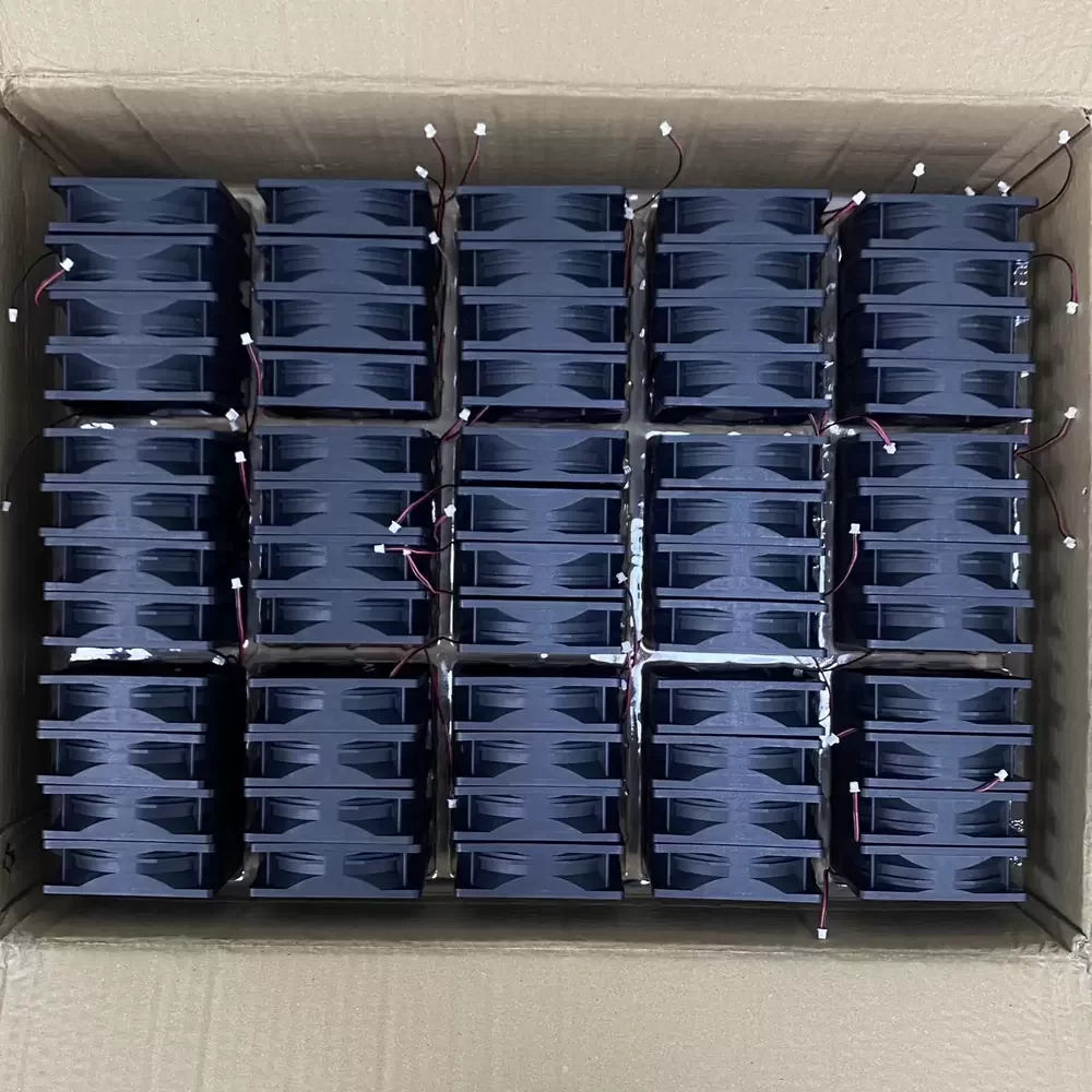 CC8025L12S COOLCOX 12VDC 80x80x25mm Silent Axial Fan CC8025L12S COOLCOX 12VDC 80x80x25mm Silent Axial Fan