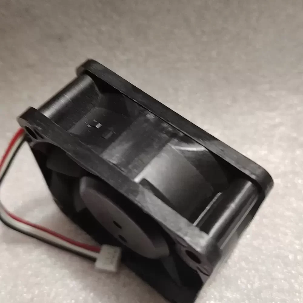 D06K-24TS7 Nidec 24VDC 60x60x25mm Silent Axial Fan D06K-24TS7 Nidec 24VDC 60x60x25mm Silent Axial Fan