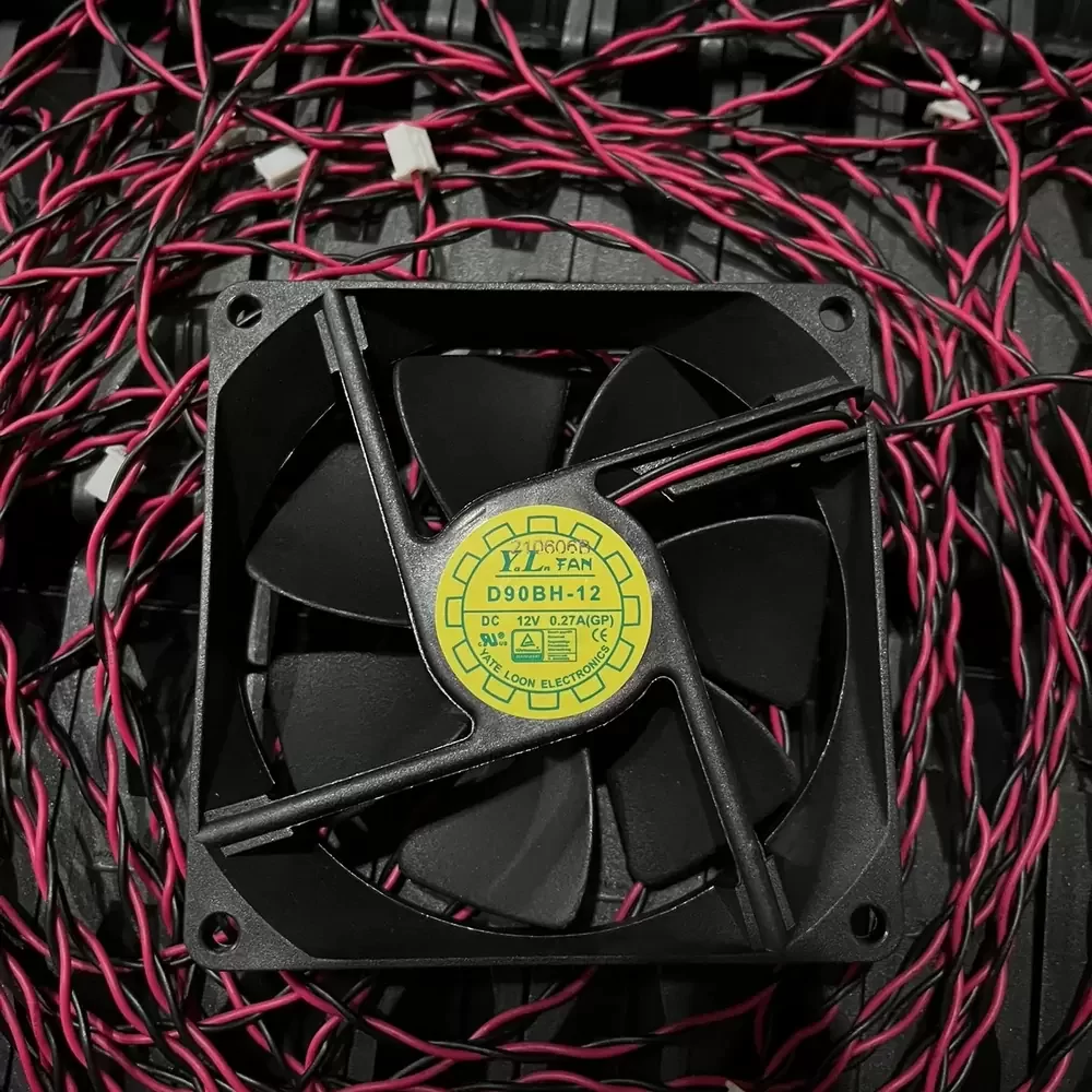 D90BH-12 Y.L.FAN 12VDC 90x90x25mm Ball Bearing Axial Fan