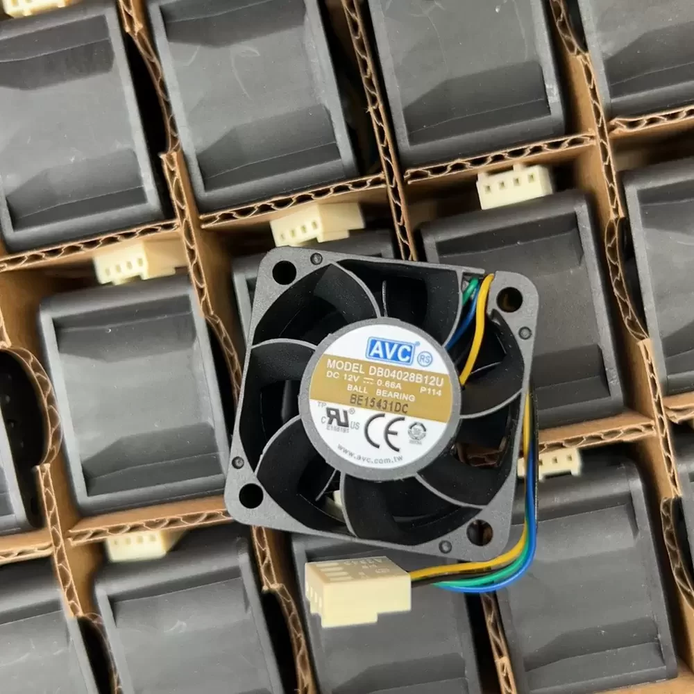 DB04028B12U-P114 AVC 12VDC 40x40x28mm PWM Axial Fan