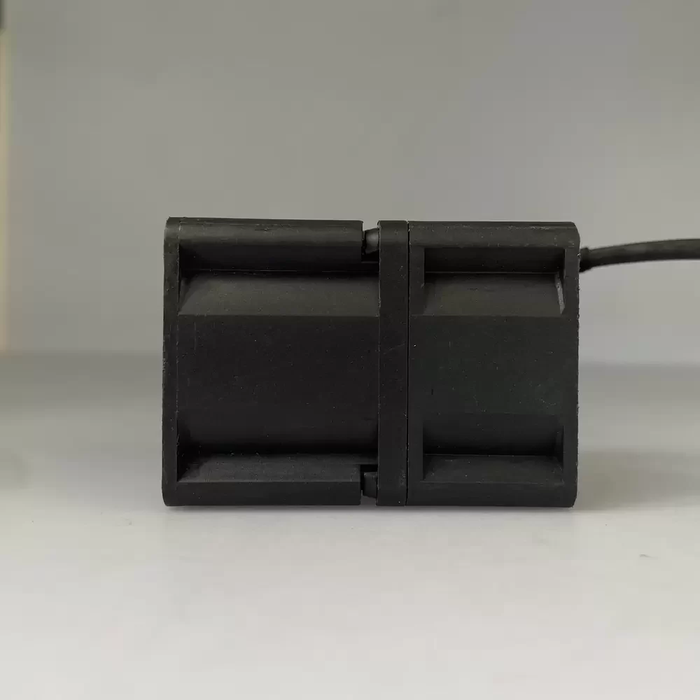 DB04056B12U AVC 12V 1.4A Dual Motor Server Cooling Fan DB04056B12U AVC 12V 1.4A Dual Motor Server Cooling Fan