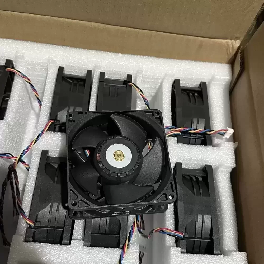DBPG0938B8S-Y005 AVC 48VDC 90x90x38mm 4-Wire Axial Fan DBPG0938B8S-Y005 AVC 48VDC 90x90x38mm 4-Wire Axial Fan