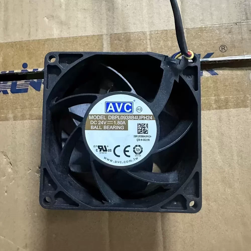DBPL0938B4UPH24 AVC 24VDC 90x90x38mm IP68 PWM Axial Fan