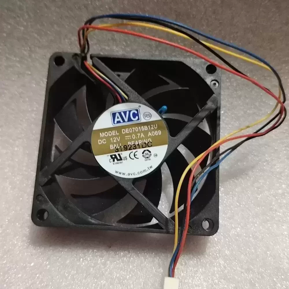 DE07015B12U-A069 AVC 12VDC 70x70x15mm PWM Axial Fan