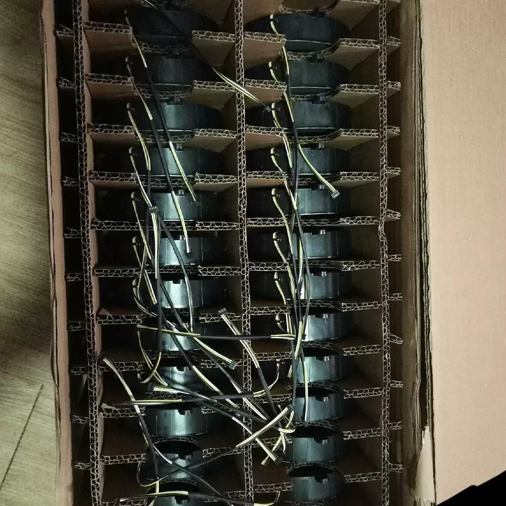 EF90201S1-C05C-S9A Sunon 12VDC 90x90x20mm MagLev Blower Fan EF90201S1-C05C-S9A Sunon 12VDC 90x90x20mm MagLev Blower Fan