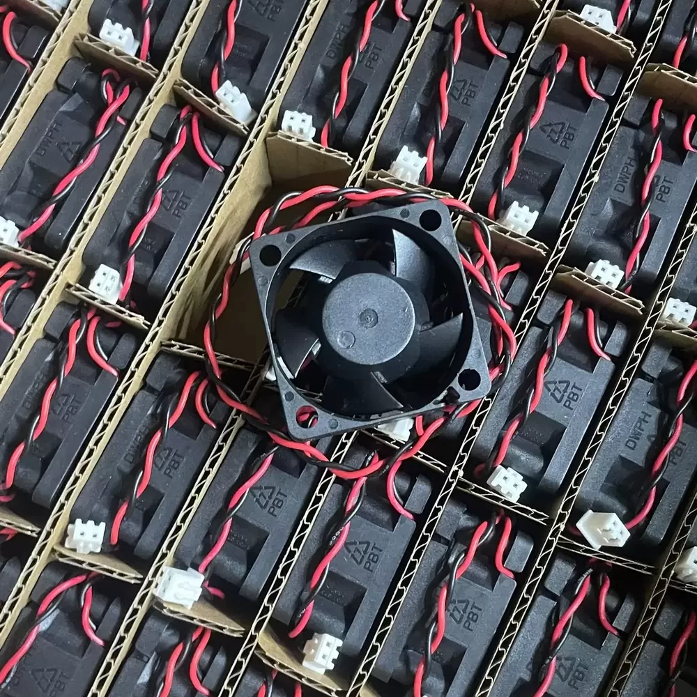 EFS-04D12M DWPH 12VDC 40x40x20mm Hydraulic Axial Fan EFS-04D12M DWPH 12VDC 40x40x20mm Hydraulic Axial Fan