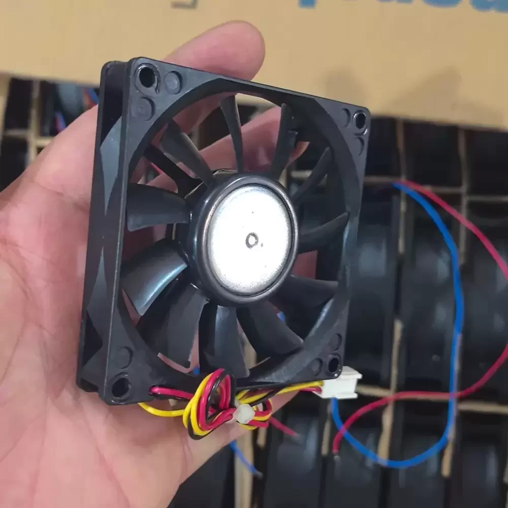 FBA08T12H Panasonic 12VDC 80mm Hydro Wave Axial Fan FBA08T12H Panasonic 12VDC 80mm Hydro Wave Axial Fan