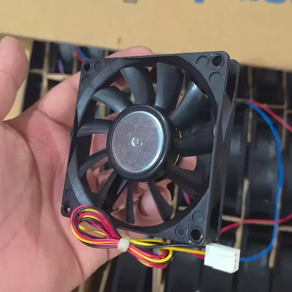 FBA08T12H Panasonic 12VDC 80mm Hydro Wave Axial Fan FBA08T12H Panasonic 12VDC 80mm Hydro Wave Axial Fan