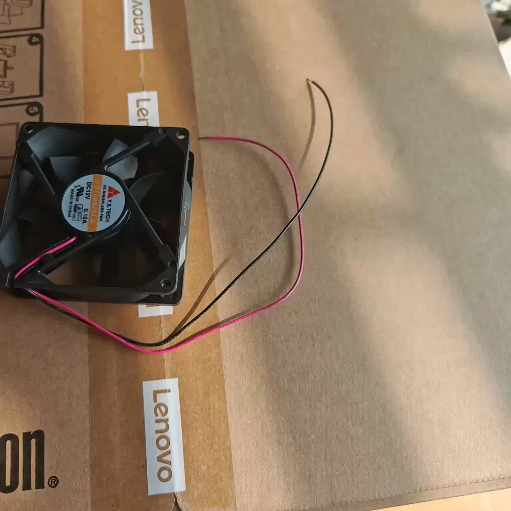 FD128025LS Y.S.TECH 12VDC 80x80x25mm Sleeve Axial Fan FD128025LS Y.S.TECH 12VDC 80x80x25mm Sleeve Axial Fan