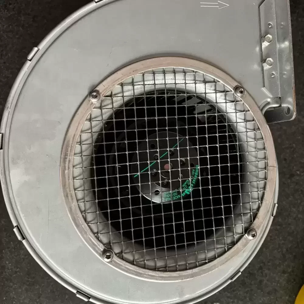 G2E140-PI51-42 ebm-papst 230VAC 140mm Centrifugal Blower G2E140-PI51-42 ebm-papst 230VAC 140mm Centrifugal Blower