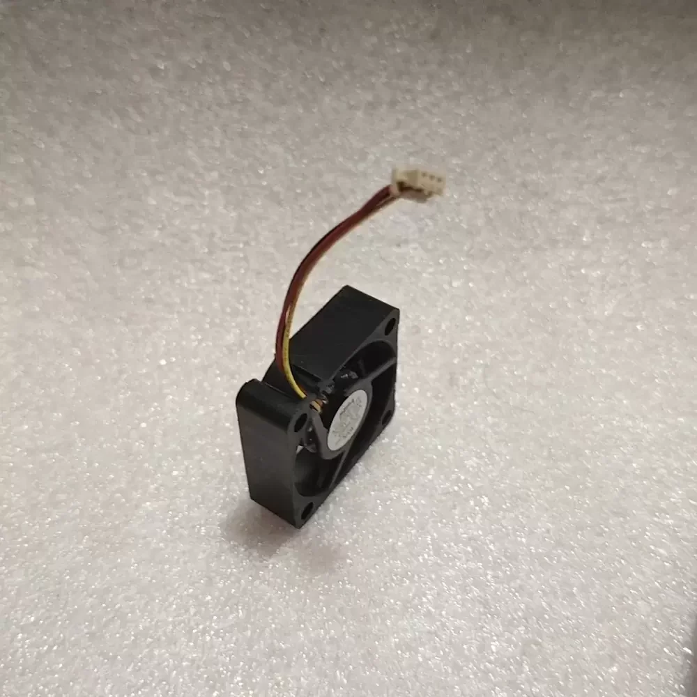 MFB30G-05A SEPA 5VDC 30x30x10mm 3-Wire Micro Axial Fan MFB30G-05A SEPA 5VDC 30x30x10mm 3-Wire Micro Axial Fan