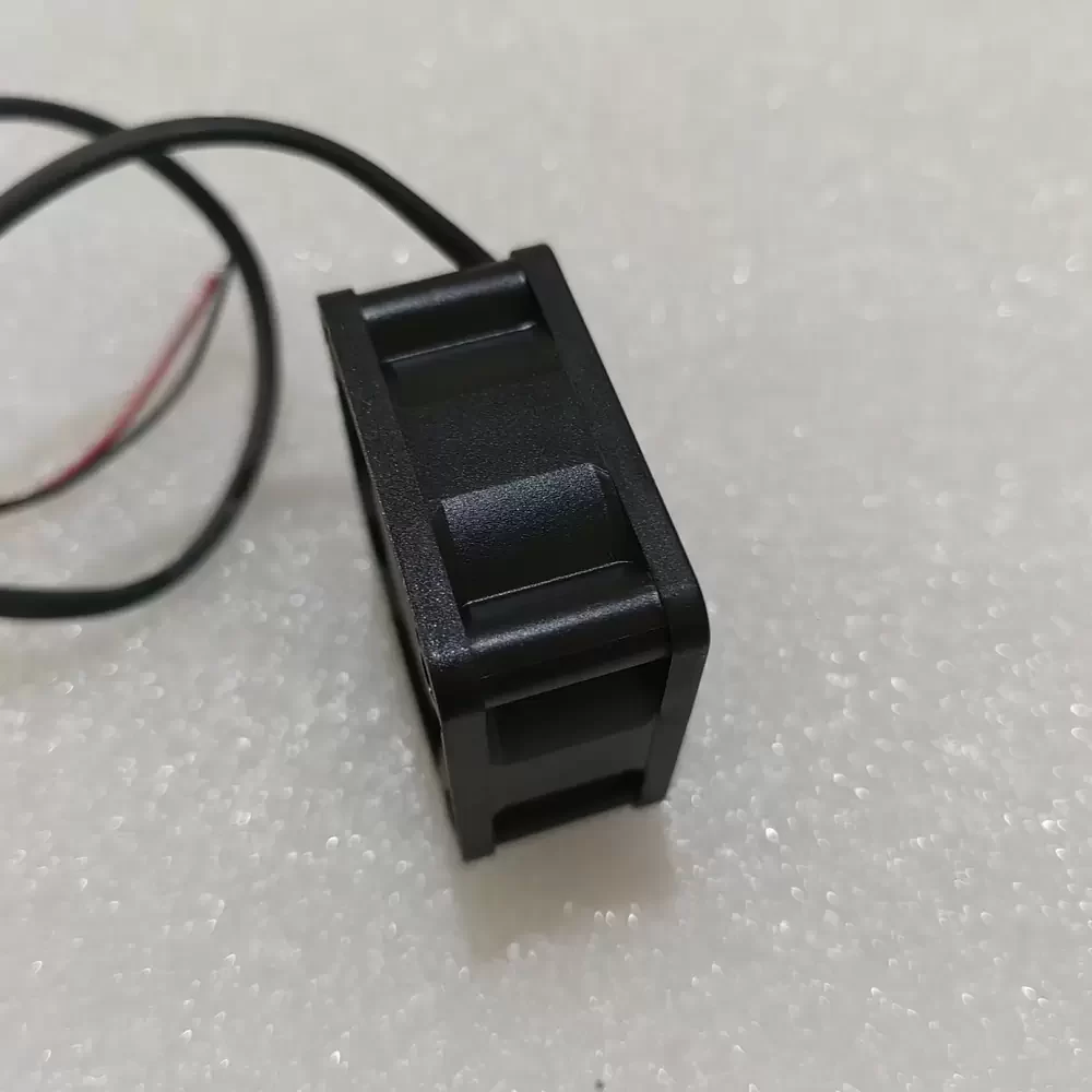 MGA4012UB-O20 Magic 12VDC 40x40x20mm Axial Cooling Fan MGA4012UB-O20 Magic 12VDC 40x40x20mm Axial Cooling Fan