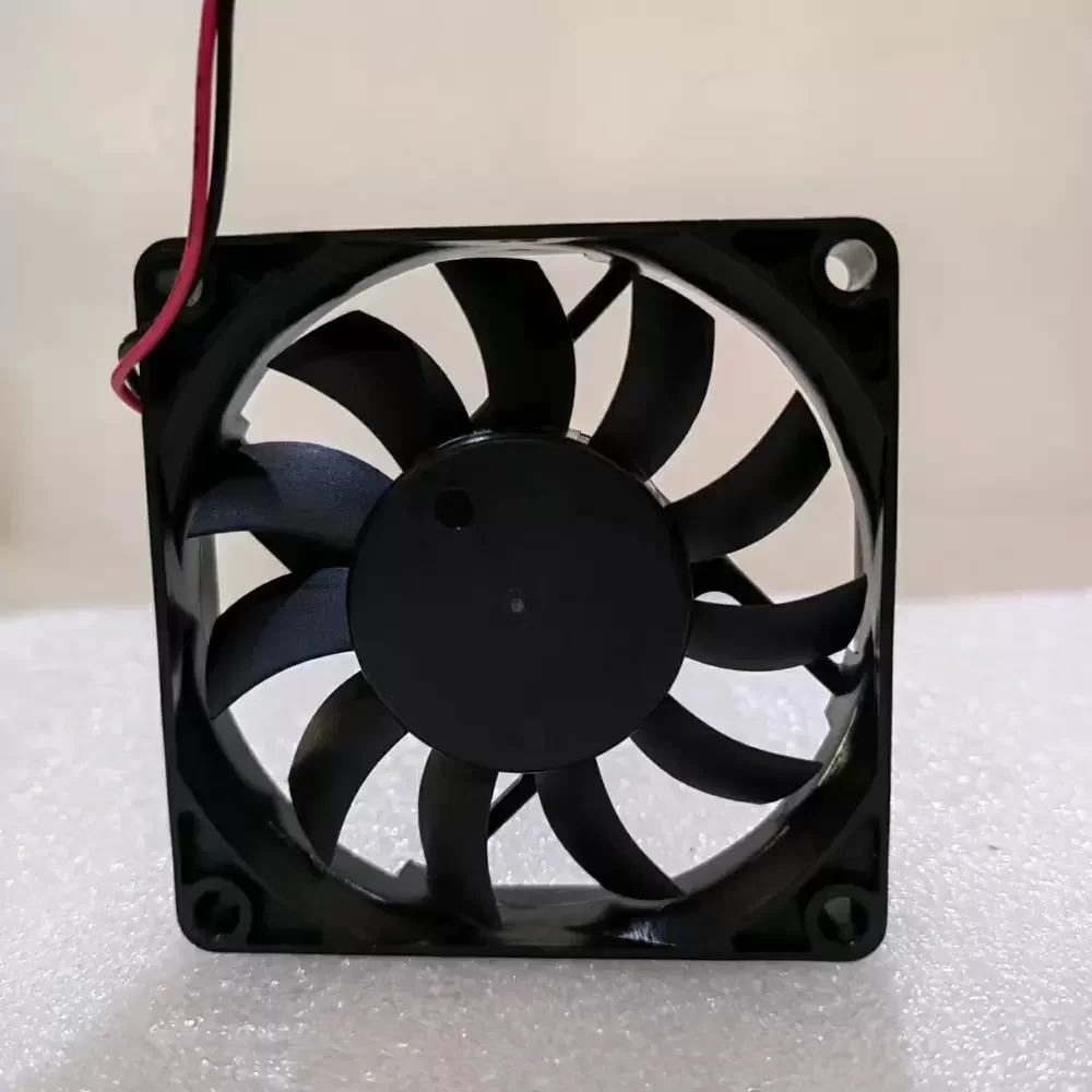 MGA7012ZB-O15 MAGIC 12V 0.41A High Speed DC Axial Fan MGA7012ZB-O15 MAGIC 12V 0.41A High Speed DC Axial Fan