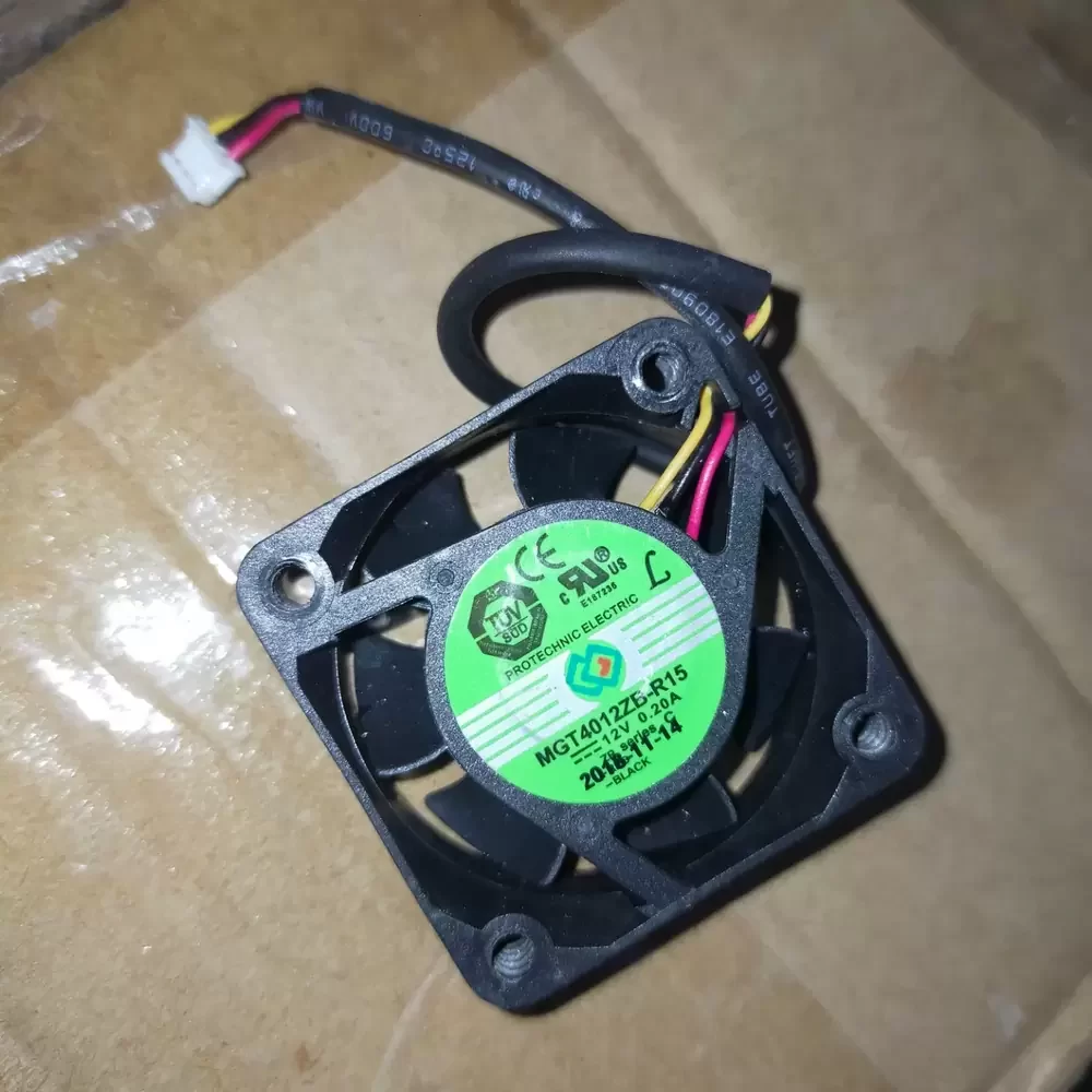 MGT4012ZB-R15 Protechnic 12VDC 40x40x15mm Axial Fan MGT4012ZB-R15 Protechnic 12VDC 40x40x15mm Axial Fan