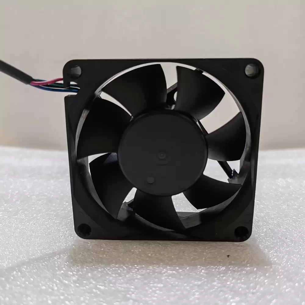 MGT7012MF-W25 Protechnic 12VDC 70x70x25mm Axial Fan MGT7012MF-W25 Protechnic 12VDC 70x70x25mm Axial Fan