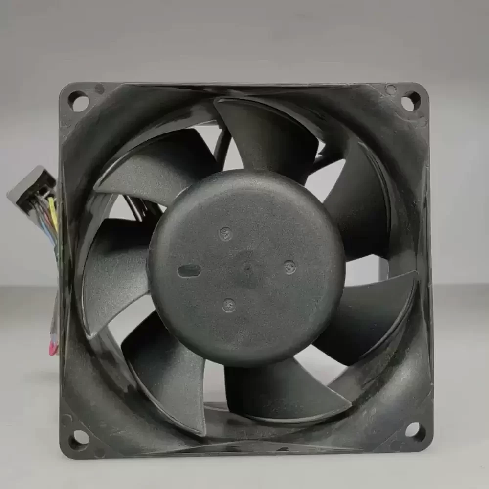 MGT8012VB-W38 Magic 12VDC 80x80x38mm 2.8A Axial Fan MGT8012VB-W38 Magic 12VDC 80x80x38mm 2.8A Axial Fan