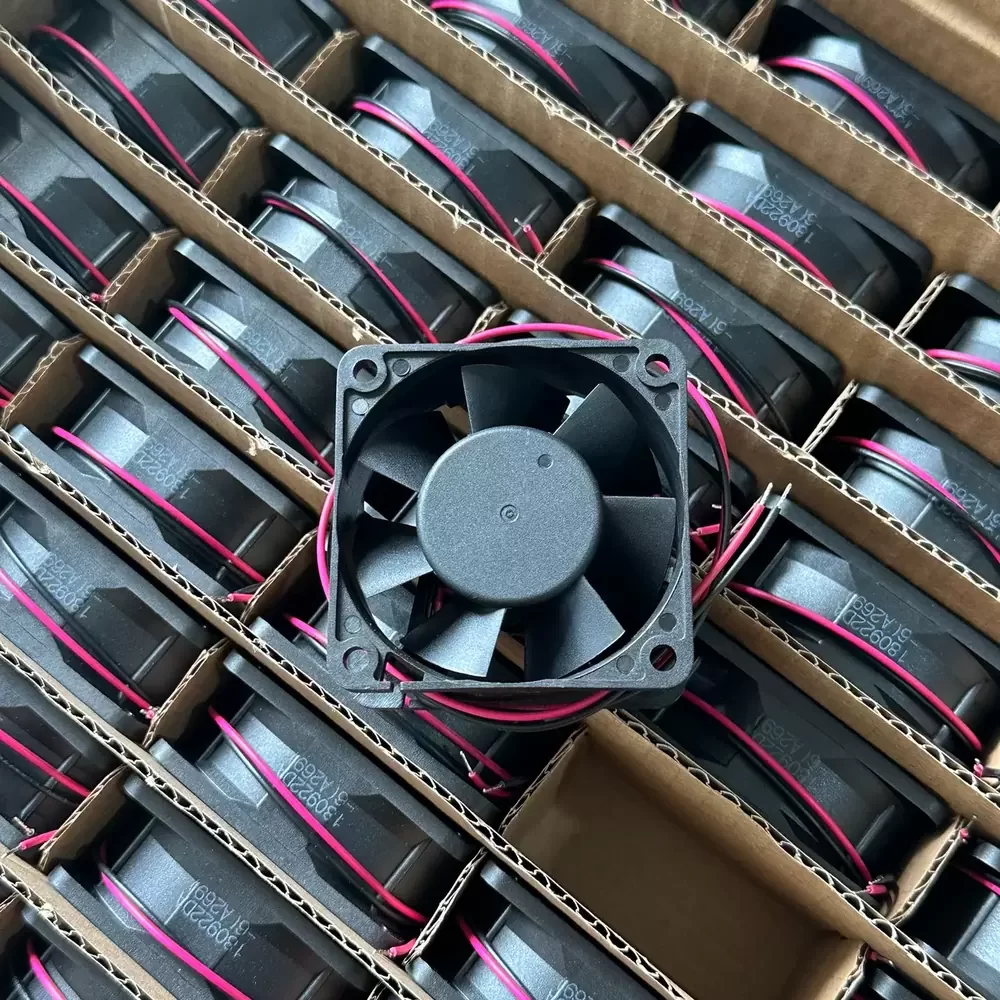 NYW06025012BS Y.S.TECH 12VDC 60x60x25mm 0.42A Axial Fan NYW06025012BS Y.S.TECH 12VDC 60x60x25mm 0.42A Axial Fan